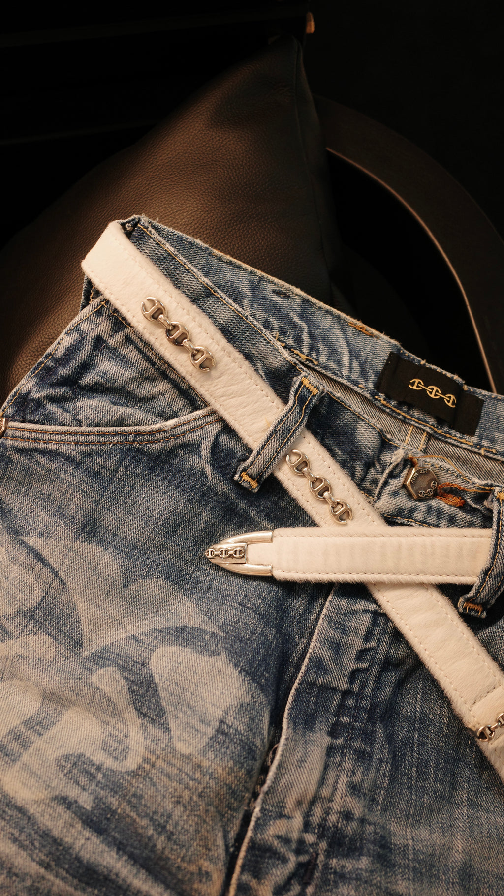 HSB WHITE FUR WESTERN BELT