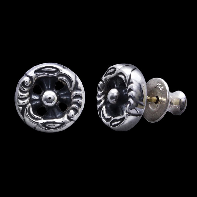 Crane wheel stud earrings