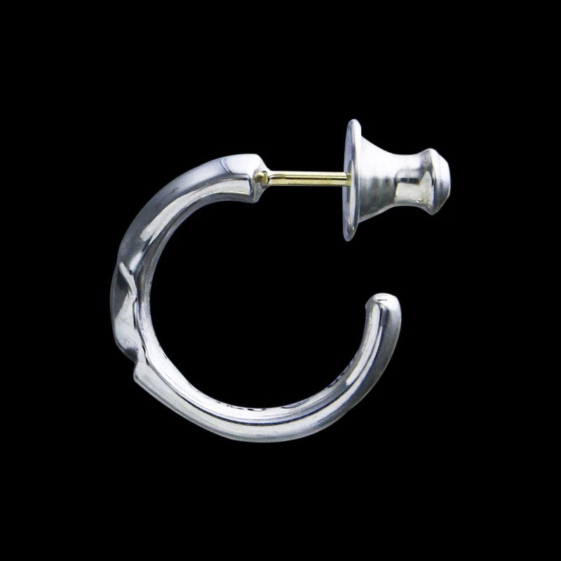 T字フープピアス