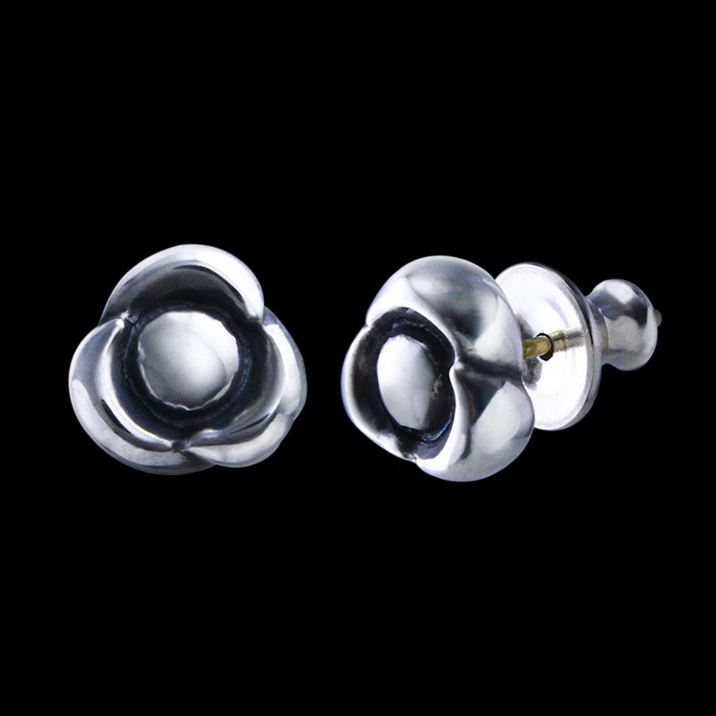Flow stud earrings