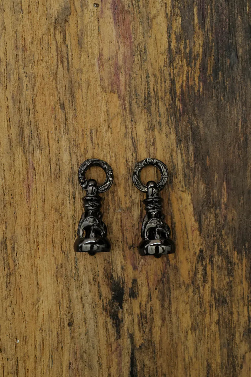 Dove Bell Rhodium Black