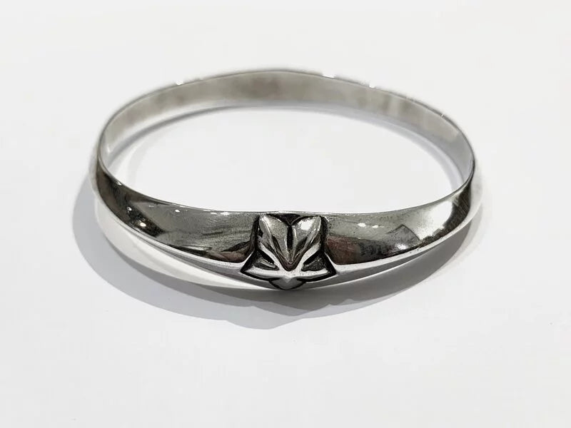 Small Star Bangle