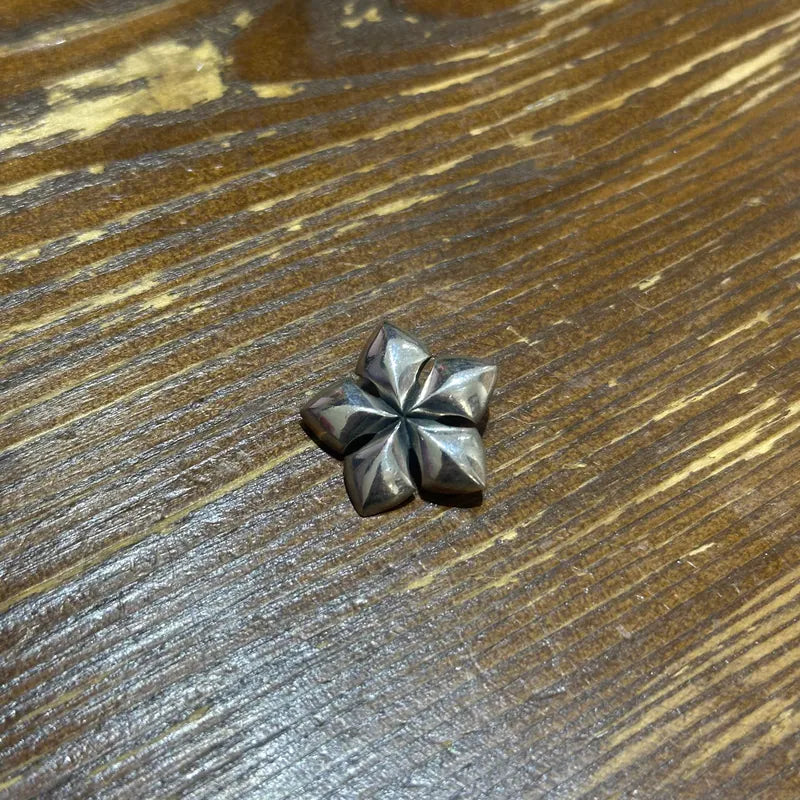 MF Pendant : Star Burst