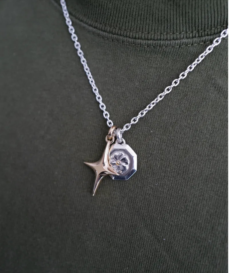 Flower Okutagon Pendant With Necklace