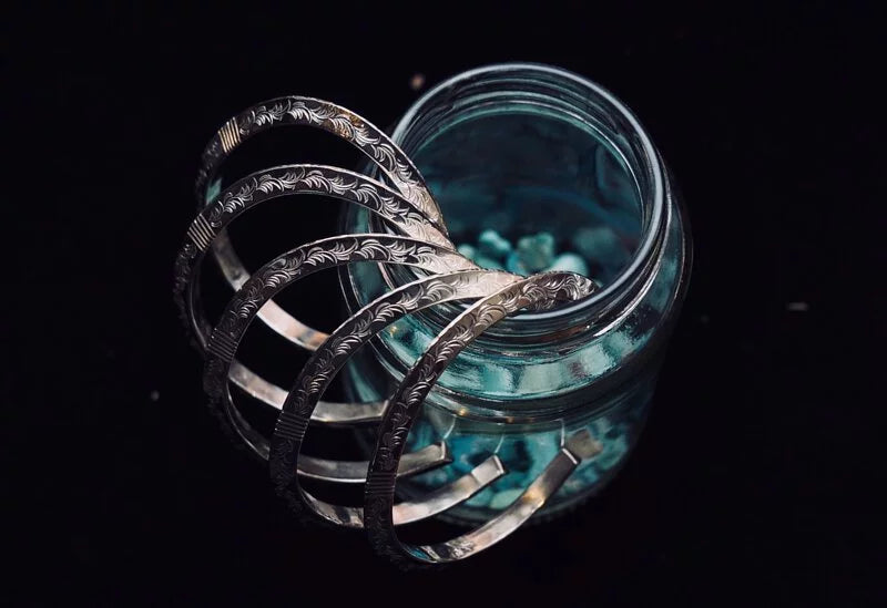 唐草 Triangle Bangle