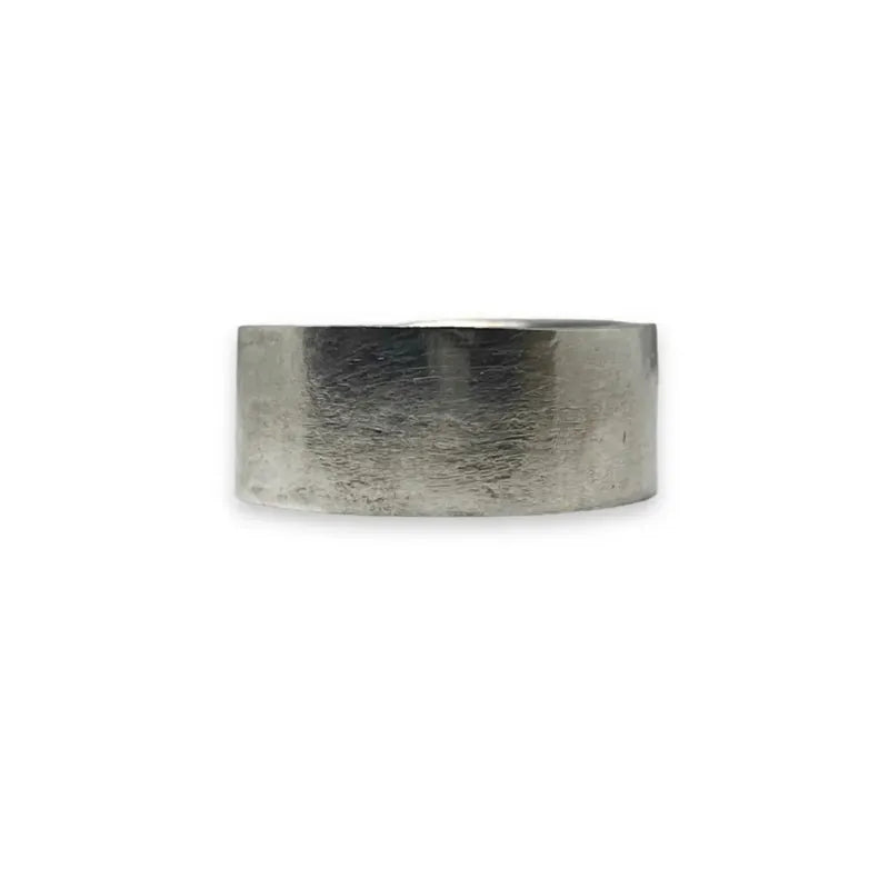 K18 motif 10mm Triple shell ring