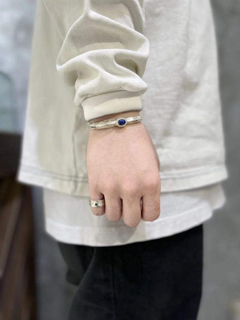 Lapis lazulitriangle arabesque bangle
