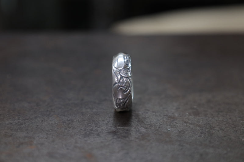FCR-81 scroll flag ring