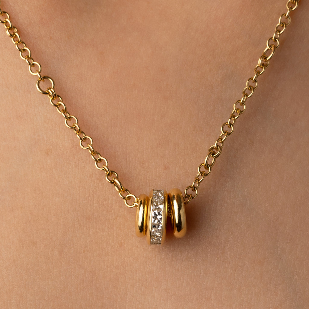 Gravity Necklace