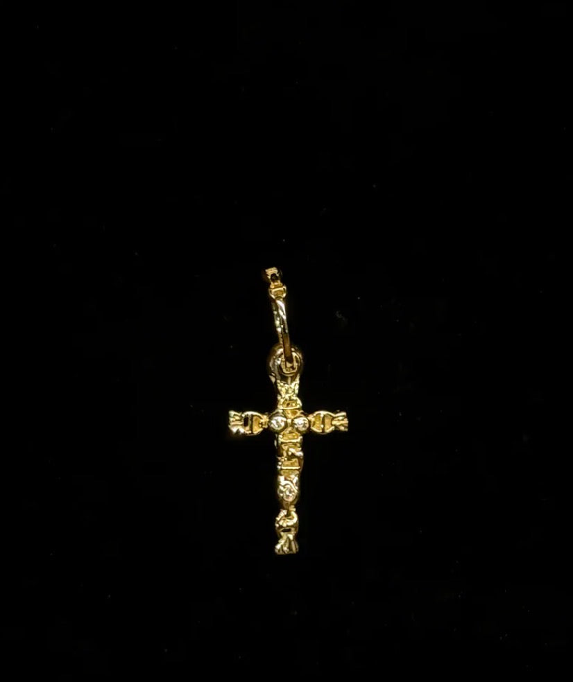 HB239D SMALL SACRED LINK CROSS PENDANT W/3 DIAMOND HITS