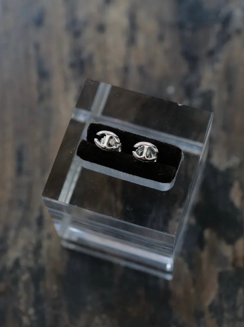HB179 Small Link Stud