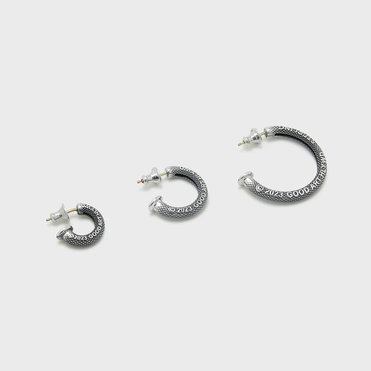 ネイルヘッド・フープピアス - グースバンプス