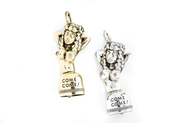 鳴島翔 カイラ・イヤリング