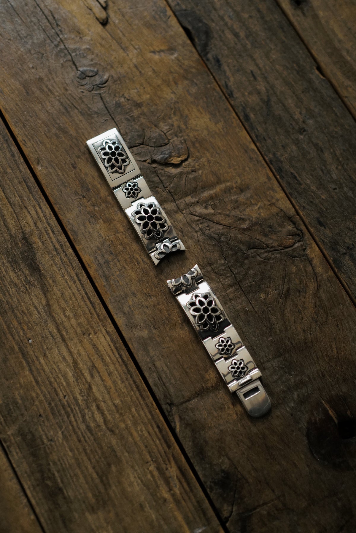 SWISS LINK WIDE WATCH BAND BRACELET W/ TRIPLE ROSETTE