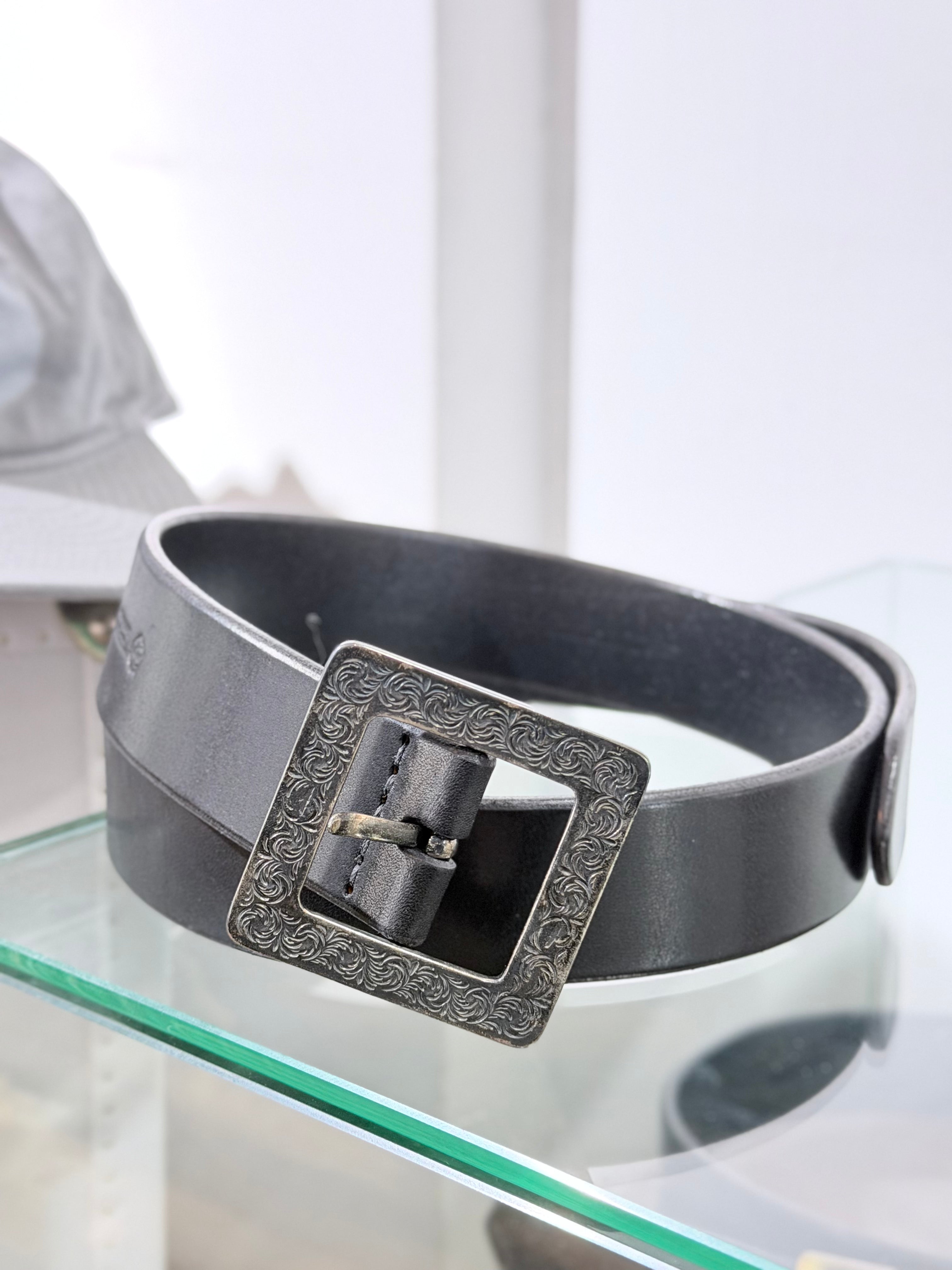 Taro Washimi Arabesque Buckle Belt