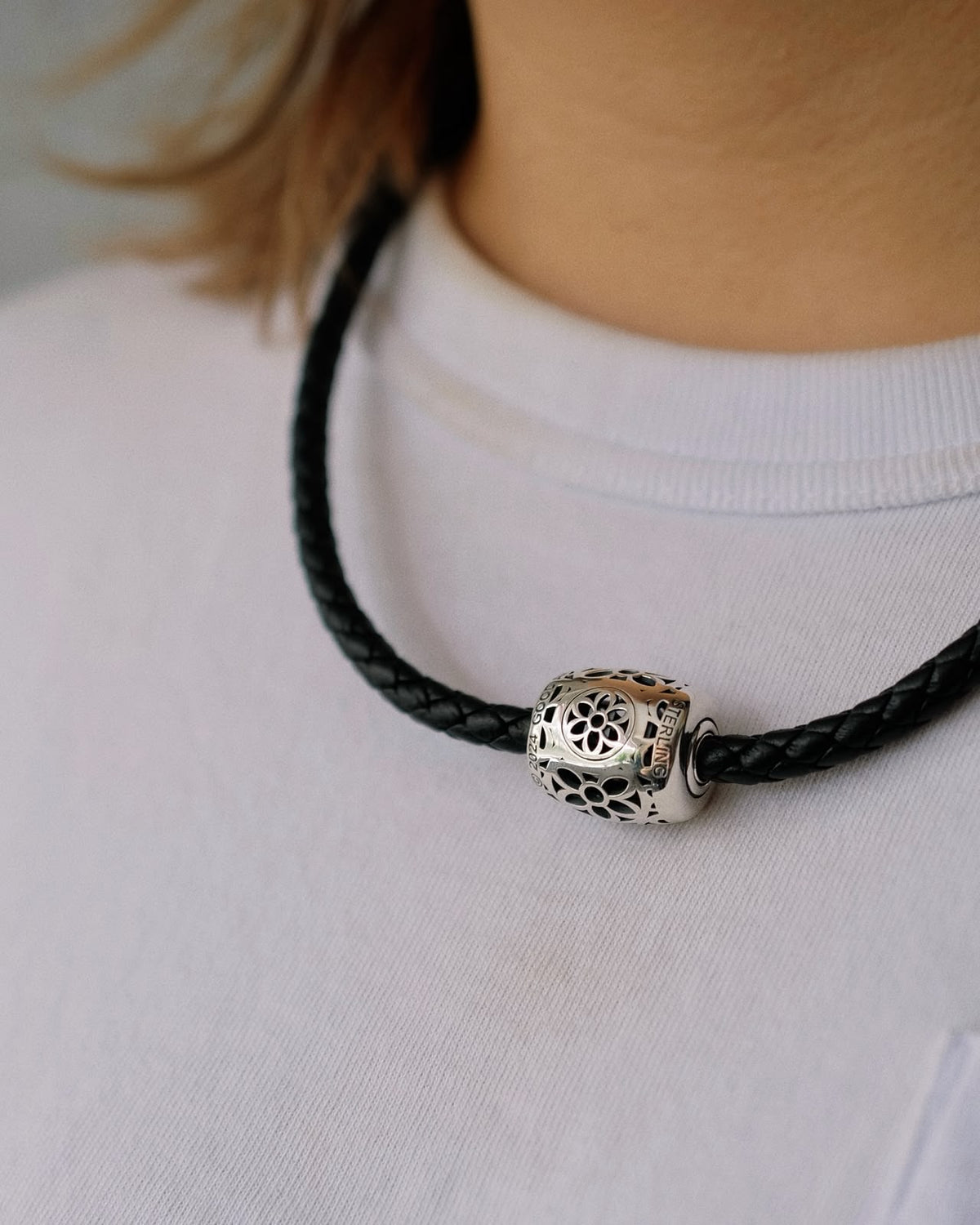 Pooka Necklace-Multi Rosette - Leather Braid